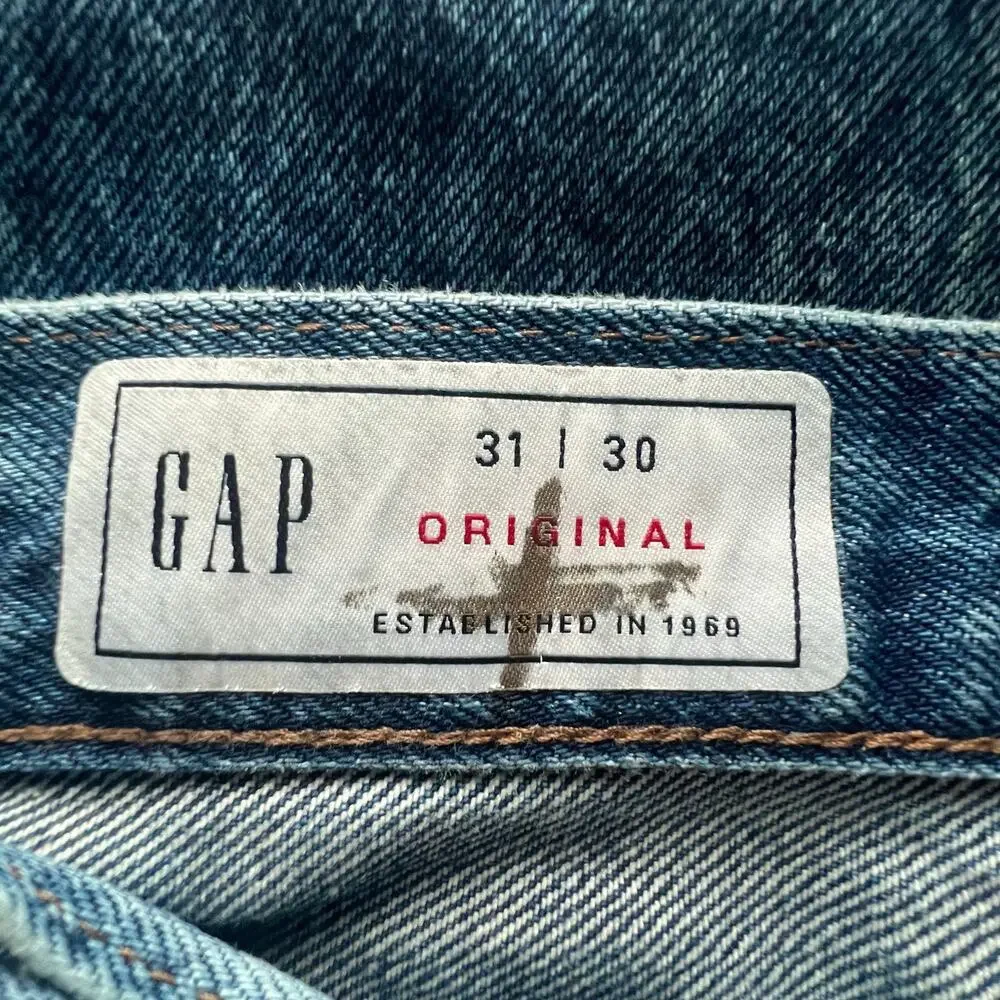Gap Men’s Original Fit Medium Wash Distressed‎ Buttonfly Denim Jeans- Size 31x30